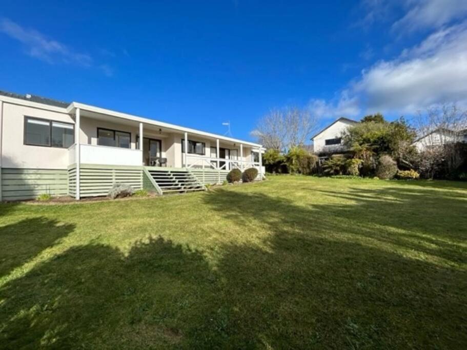 Family Perfect, Winter Getaway, Secure Yard, Parking, Mountain Bikes, Arcade Villa Rotorua Buitenkant foto